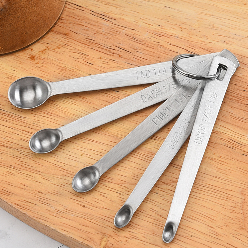 Mini cuchara medidora de acero - Kitchen Gadgets Small reseña y precio
